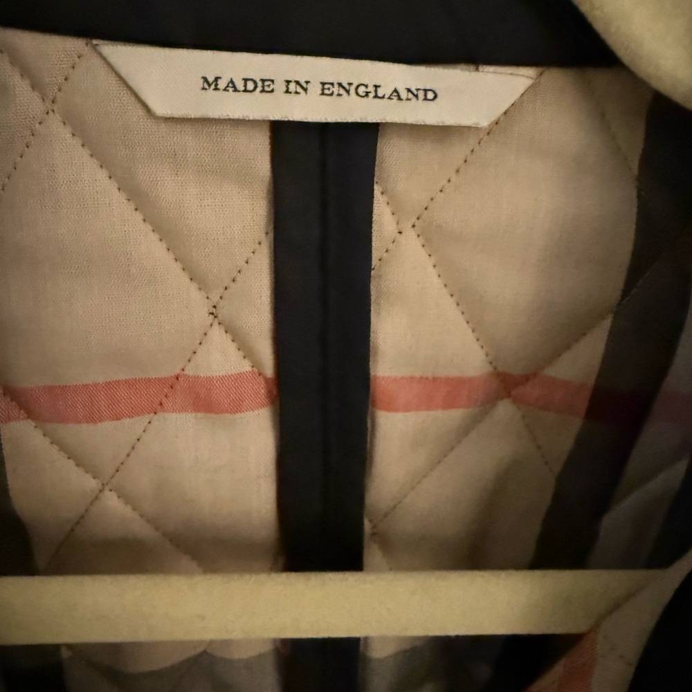 Burberry Black Quilted  Jacket - Picture 4 of 8